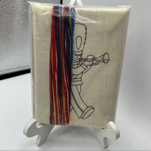 Jiffy Stitchery Bugel Boy crewel needlepoint kit - Picture 2 of 7